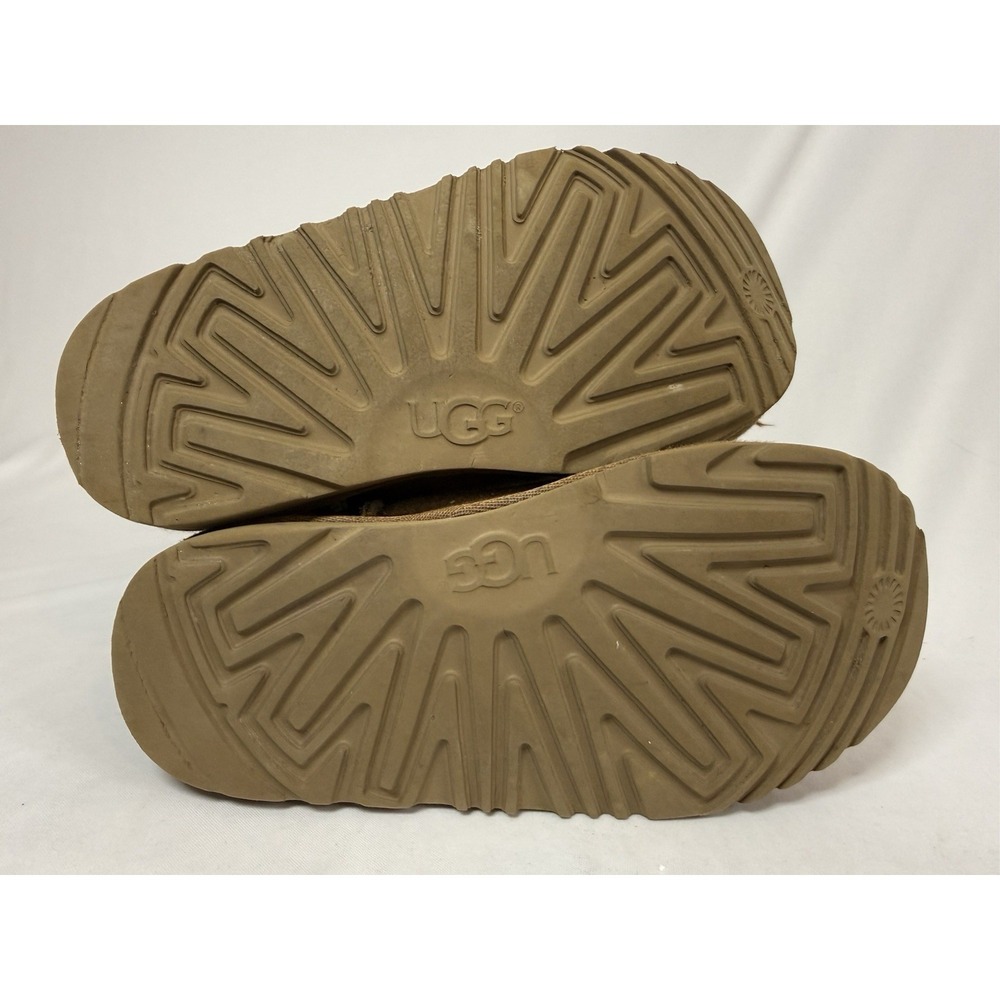 UGG Australia Classic Tall Chestnut Brown Suede Boots Youth Size 1 WORN - Picture 11 of 12